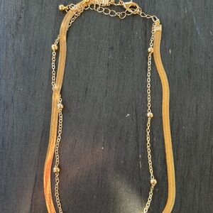 Elegant Gold Layered Necklace